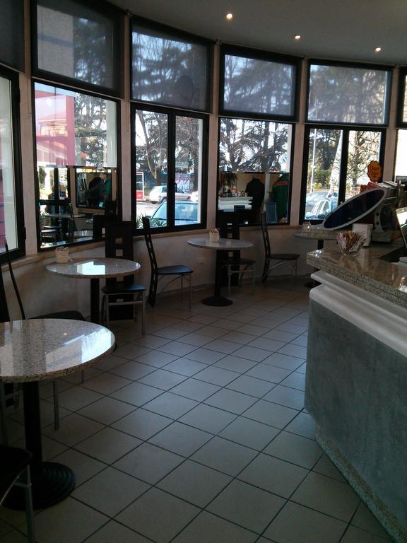 Locanda Diana อีเซโอ ภายนอก รูปภาพ